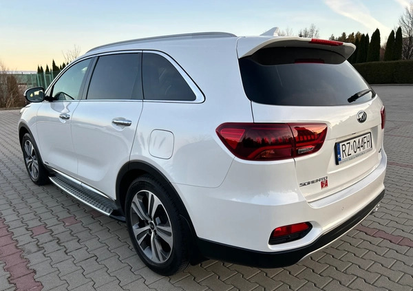 Kia Sorento cena 138000 przebieg: 49900, rok produkcji 2018 z Rzeszów małe 781